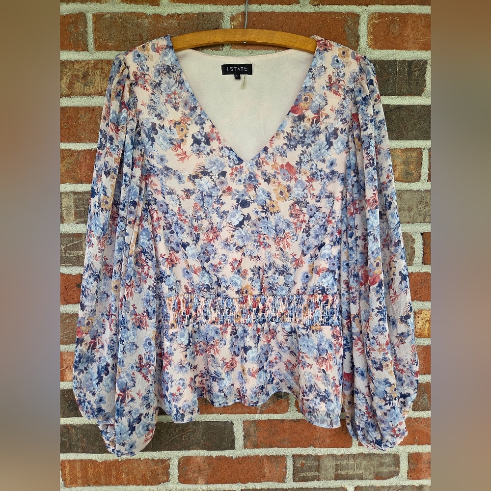 1 STATE Misses L Pink & Blue Floral Top w/ Shirred Waistline & Peasant S…